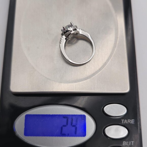 Size 6.25 Sterling Silver Halo Style Cubic Zirconia Ring A2104 - Picture 8 of 8